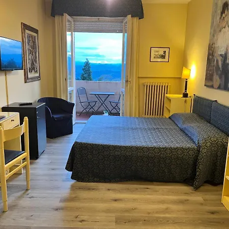Hotell & Dei Duchi 3*