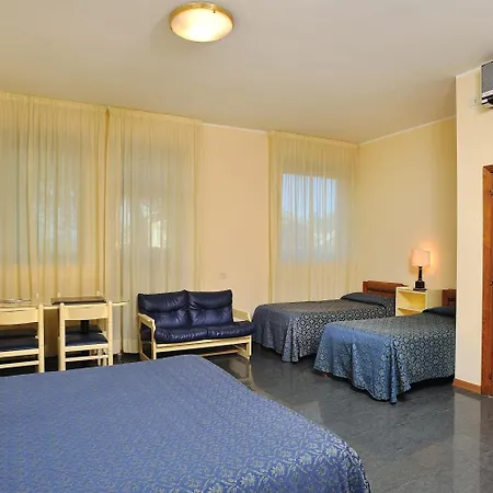 & Dei Duchi מלון 3*