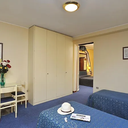 Hotel & Dei Duchi 3*