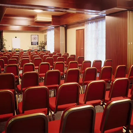 & Dei Duchi 3* אורבינו